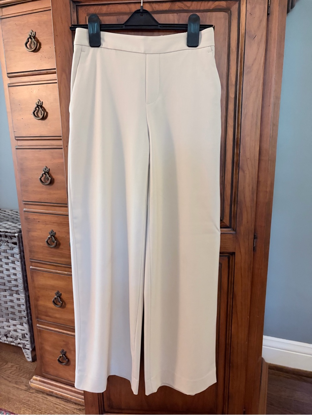 Banana Republic Wide-Leg Trousers in Light Cream